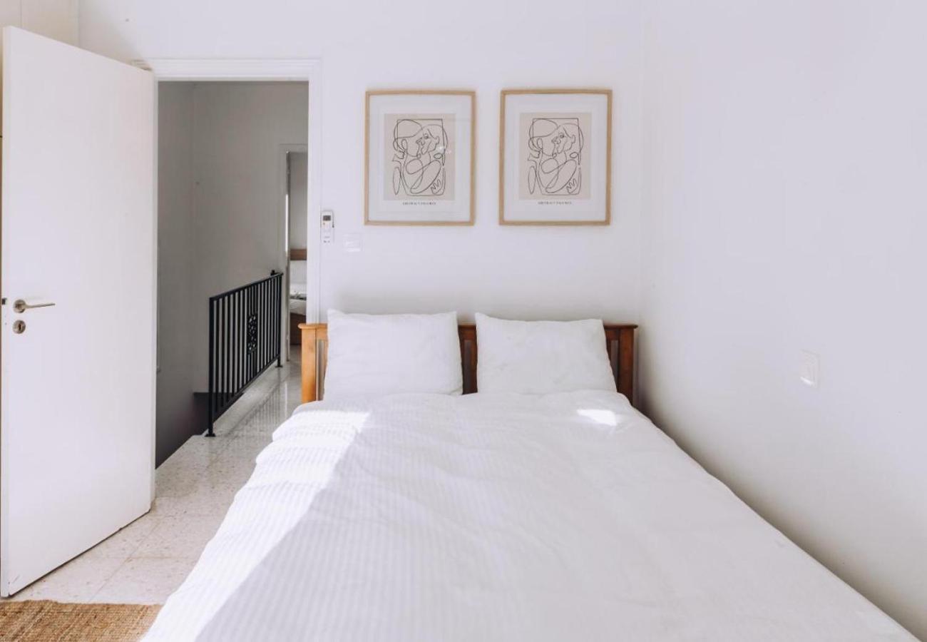 H&O Royal Townhouse In Center Paphos 아파트 외부 사진