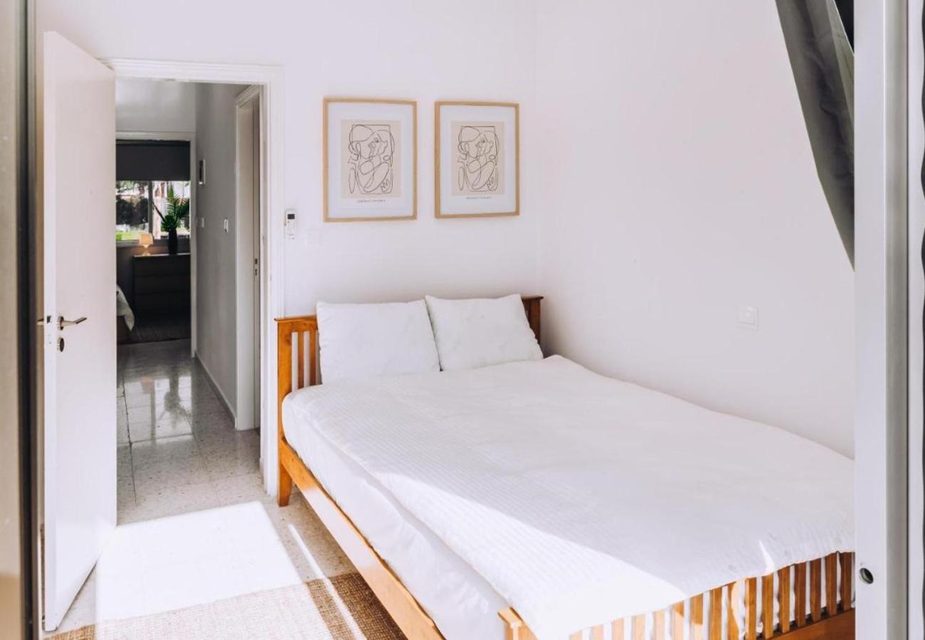 H&O Royal Townhouse In Center Paphos 아파트 외부 사진