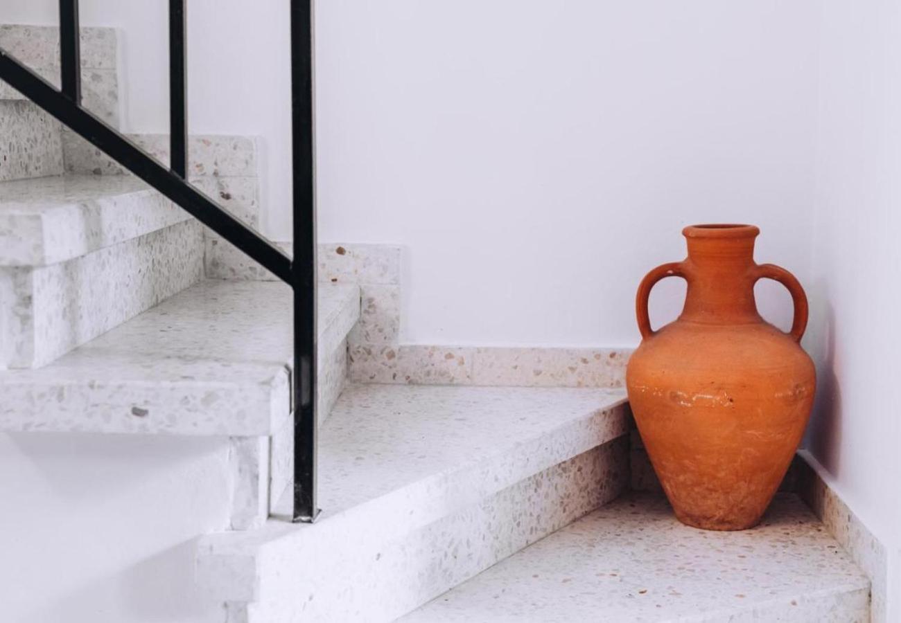 H&O Royal Townhouse In Center Paphos 아파트 외부 사진
