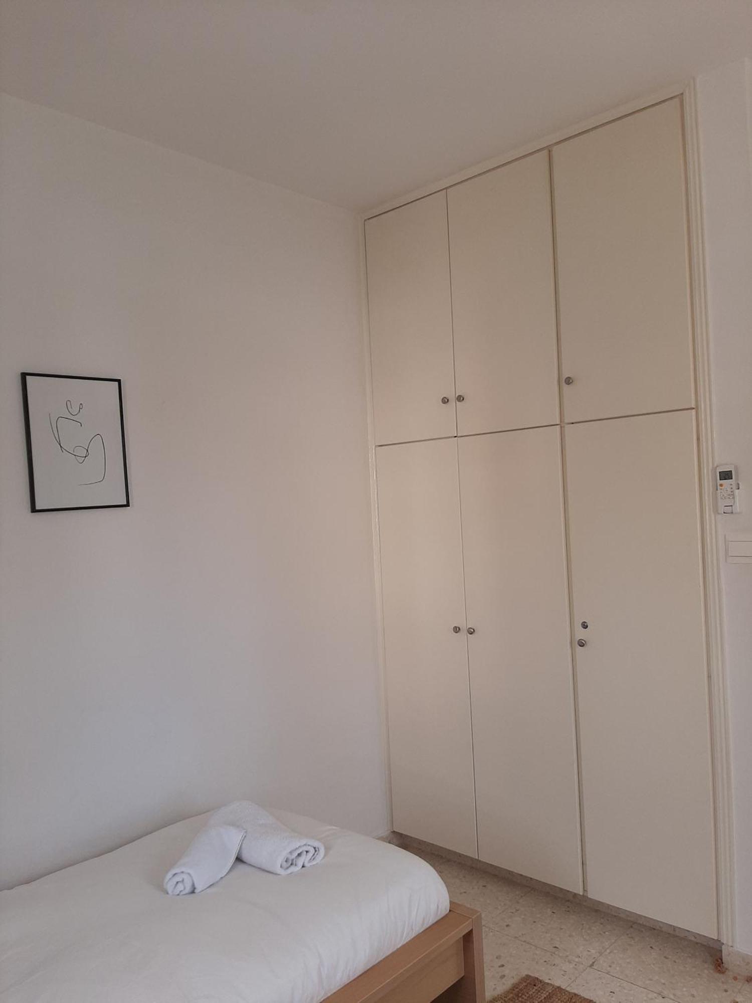 H&O Royal Townhouse In Center Paphos 아파트 외부 사진
